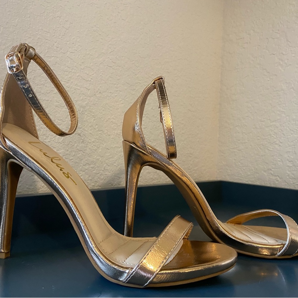 Lulu’s rose gold strappy heels size 7 1/2